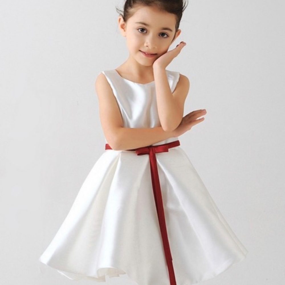 David’s Bridal Flower Girl Satin Tulle Gown (White/Apple)